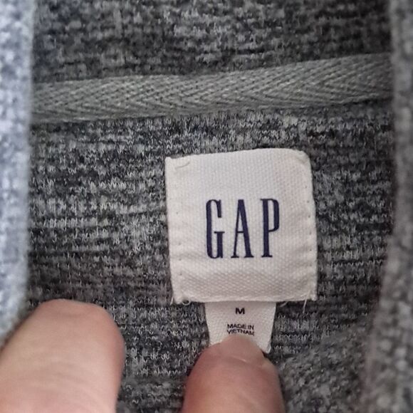 Gap ladies turtleneck top NWOT - Picture 3 of 9